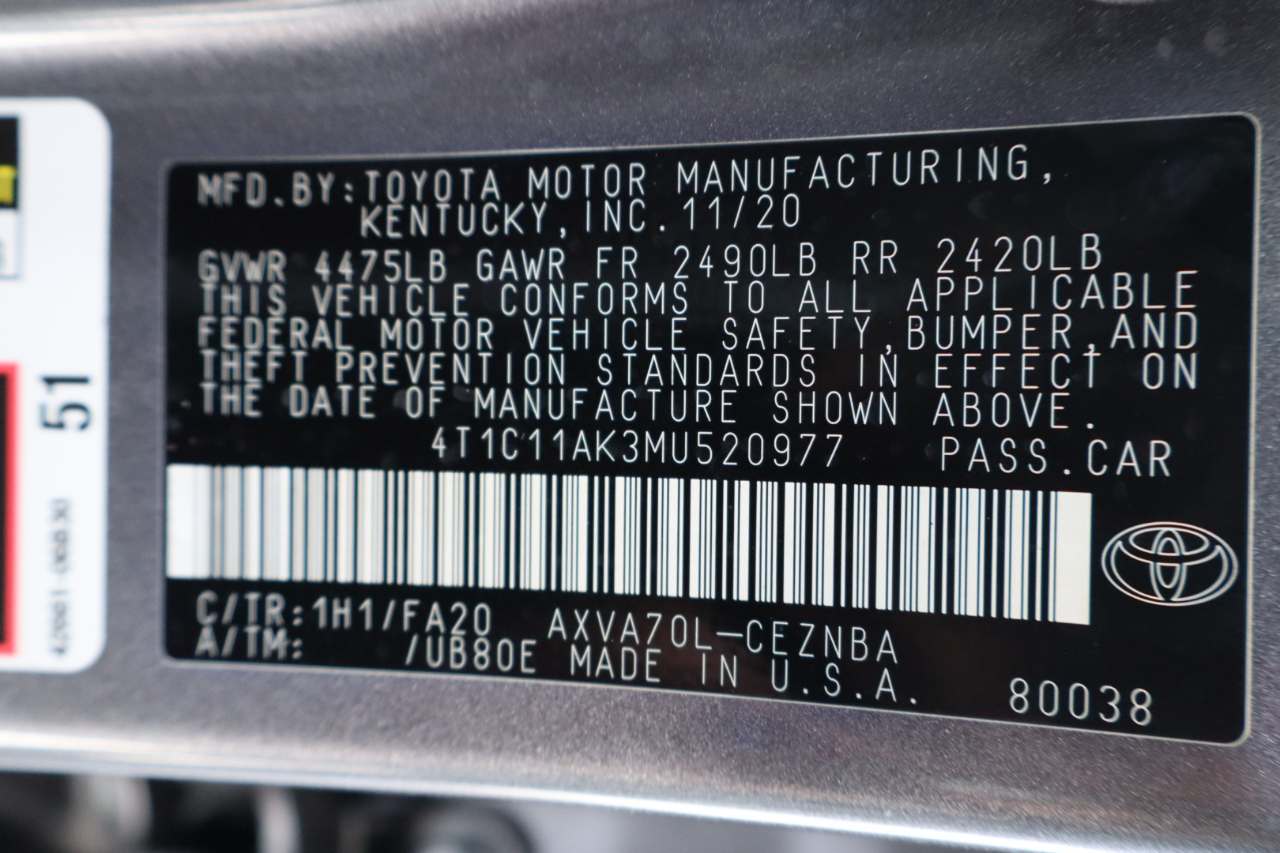 Toyota Camry LE Auto (Natl) 2021