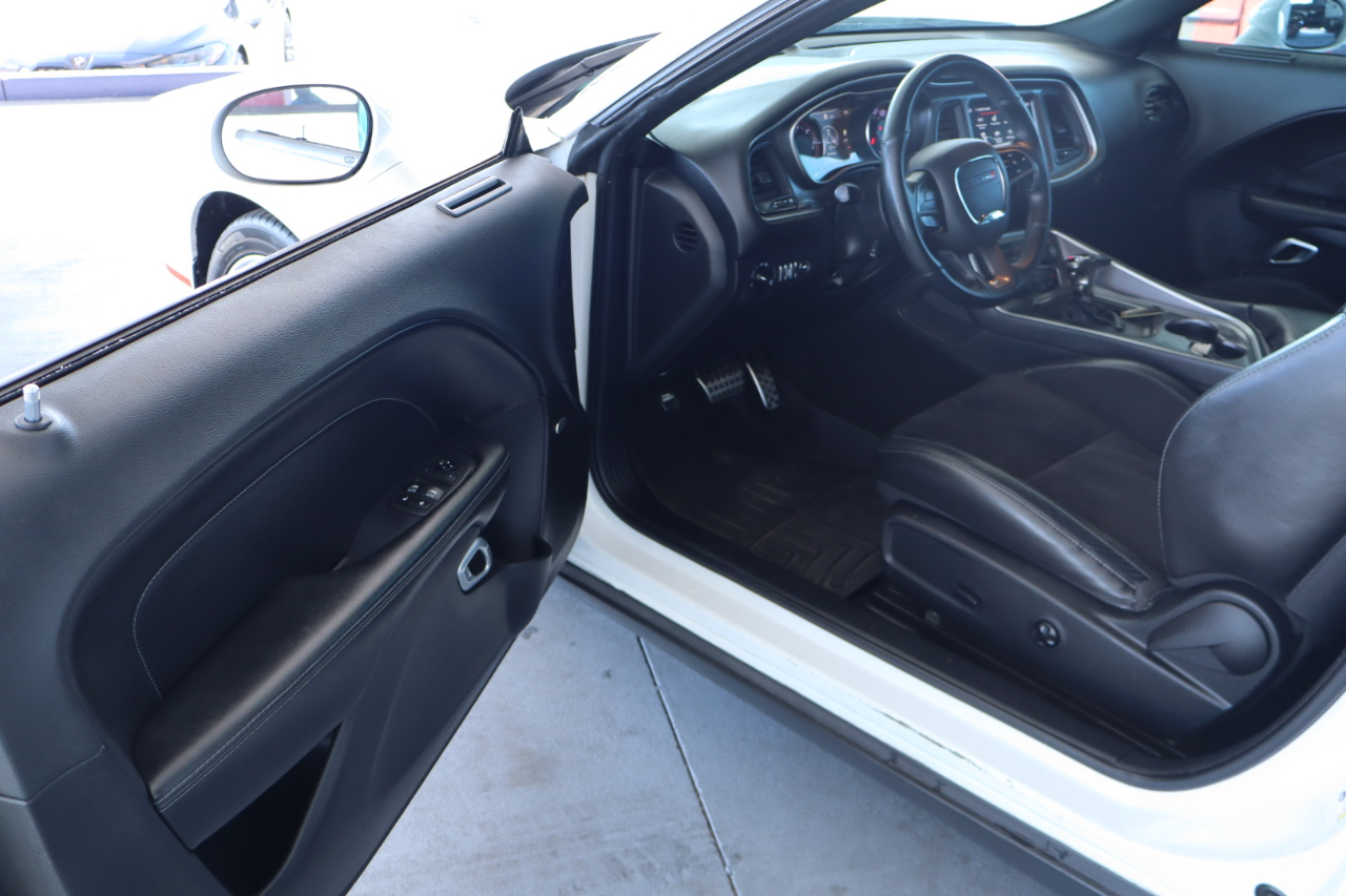 Dodge Challenger GT RWD 2019