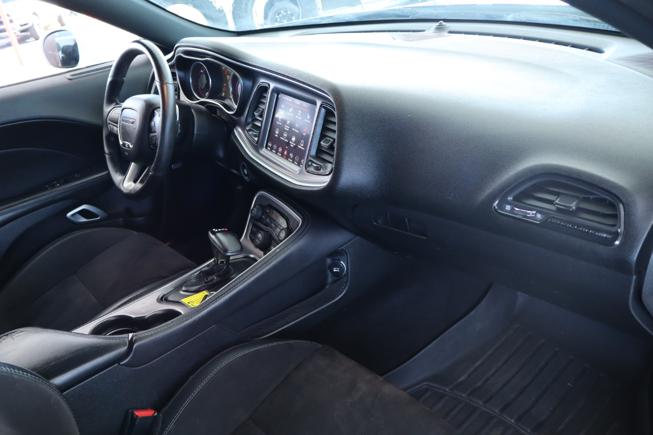 Dodge Challenger GT RWD 2019