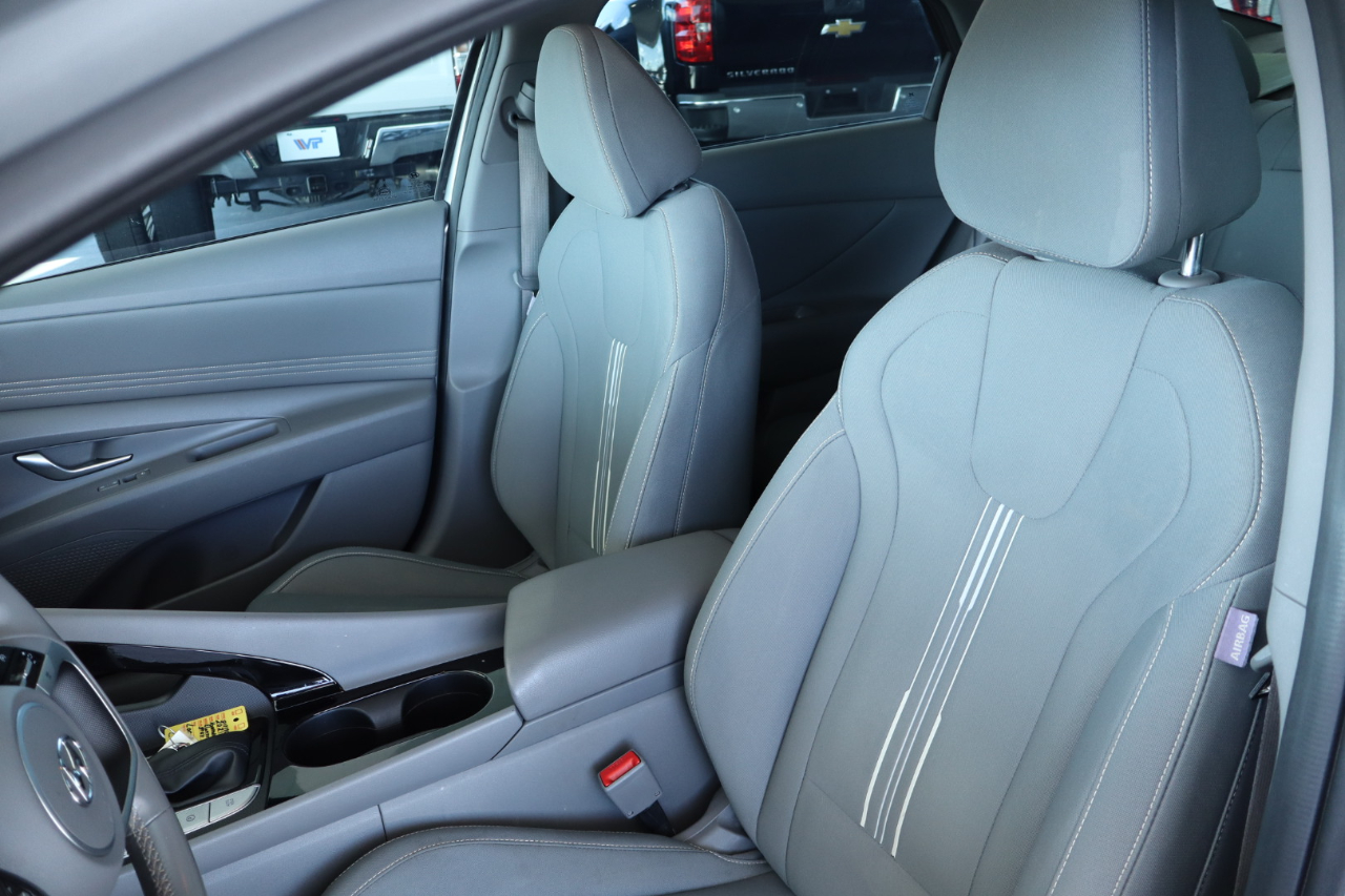 Hyundai Elantra SEL IVT *Ltd Avail* 2021