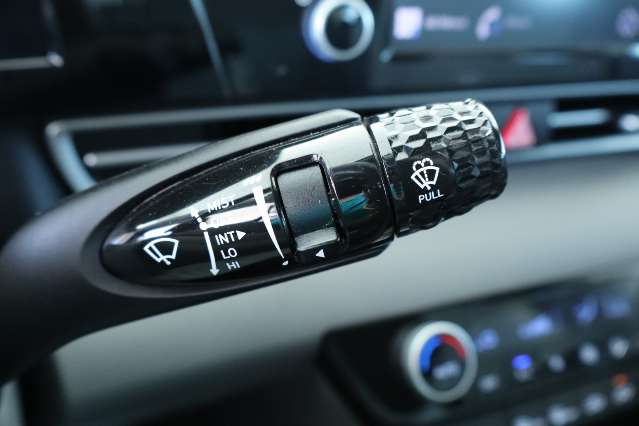 Hyundai Elantra SEL IVT *Ltd Avail* 2021