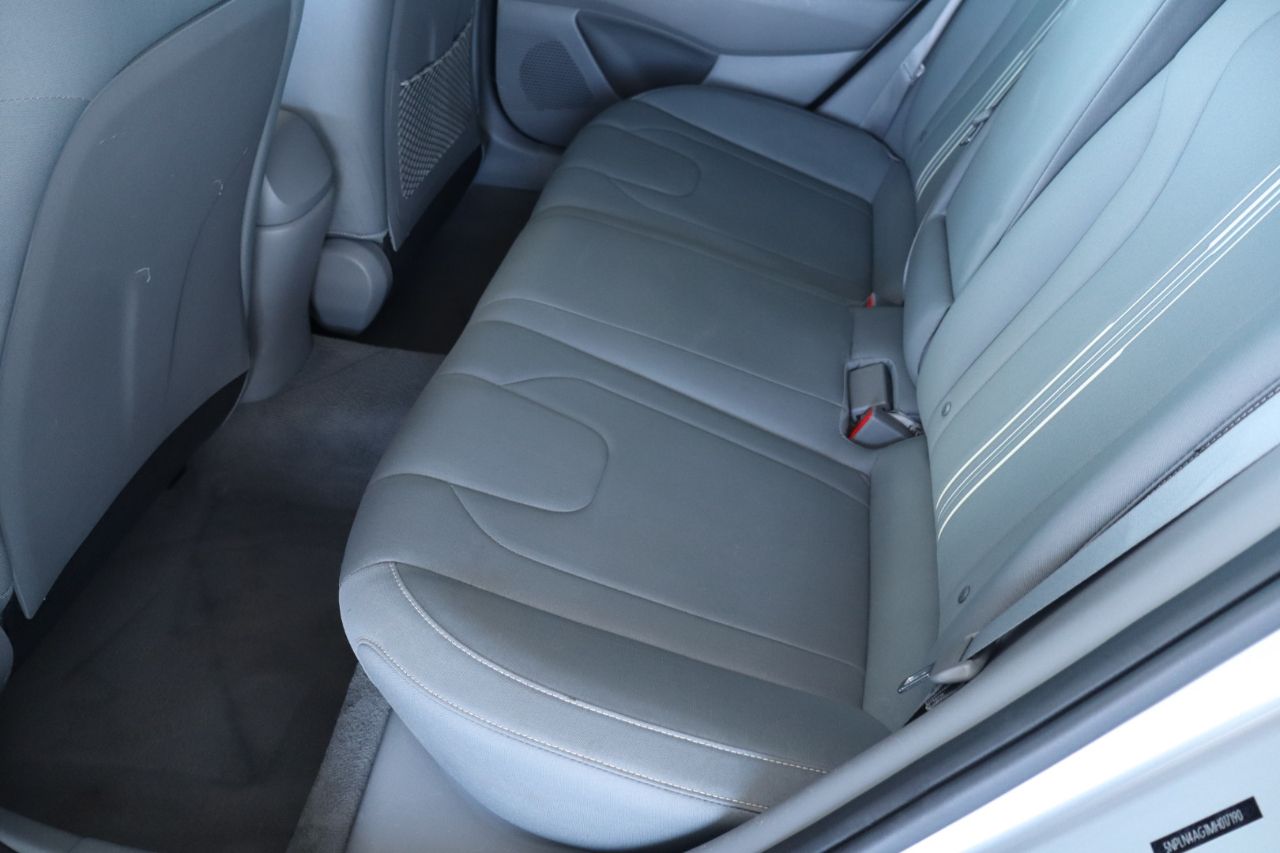 Hyundai Elantra SEL IVT *Ltd Avail* 2021