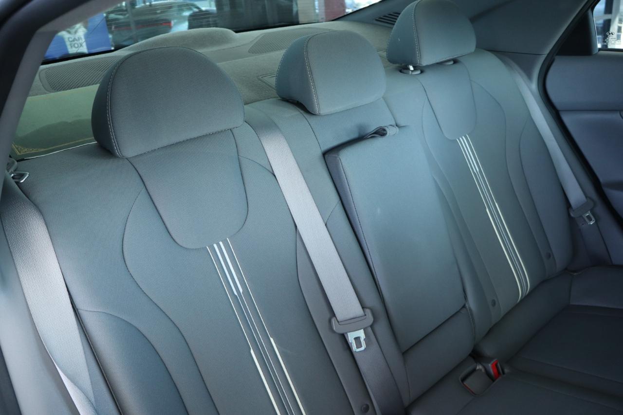 Hyundai Elantra SEL IVT *Ltd Avail* 2021