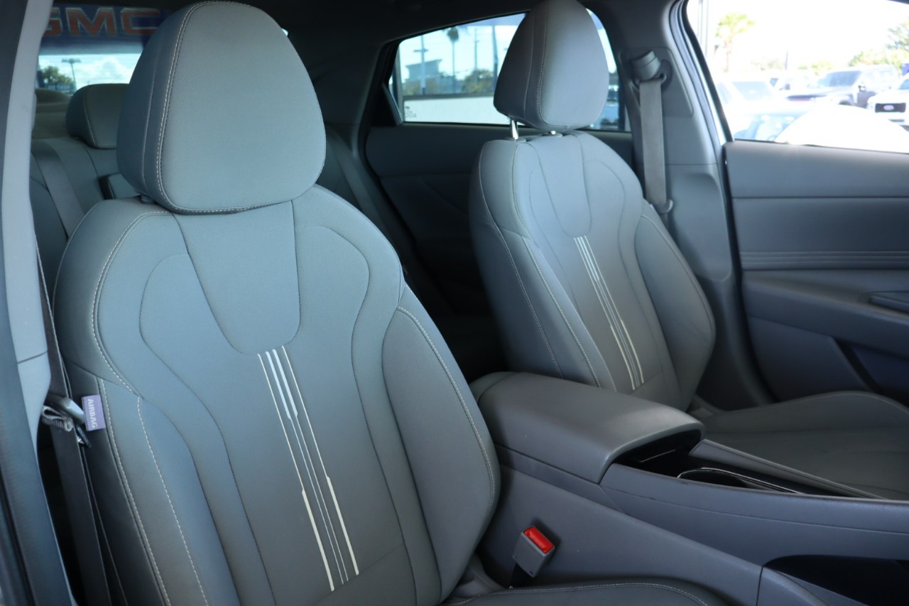 Hyundai Elantra SEL IVT *Ltd Avail* 2021