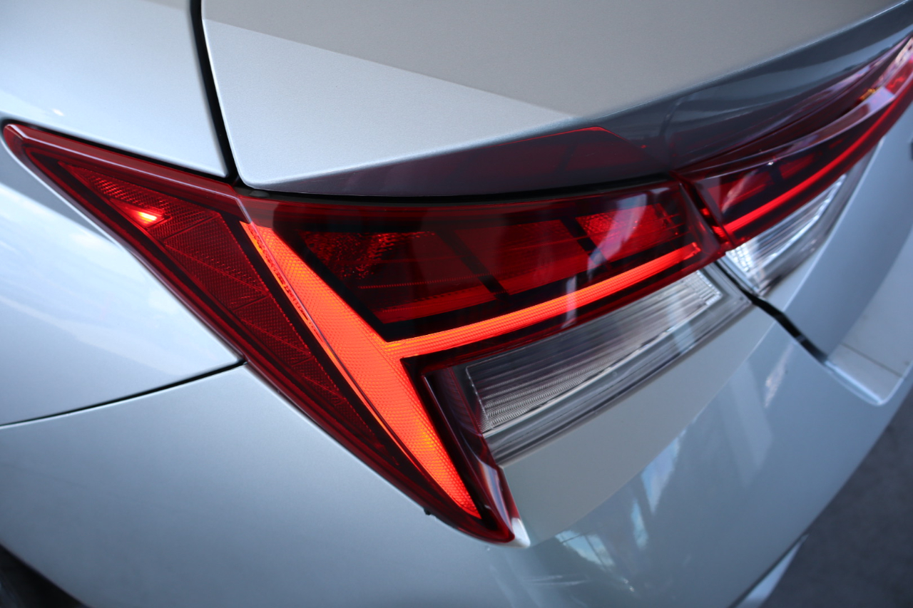 Hyundai Elantra SEL IVT *Ltd Avail* 2021