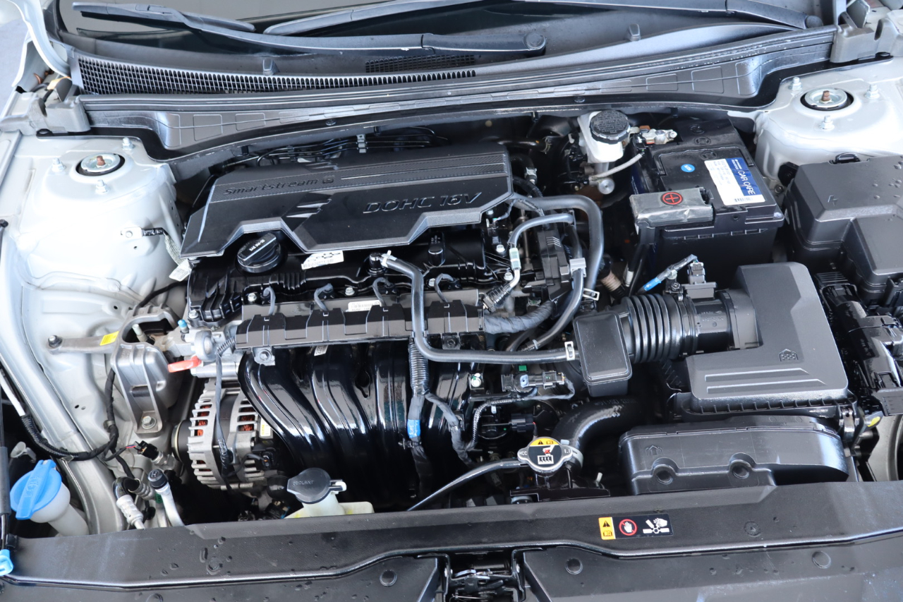 Hyundai Elantra SEL IVT *Ltd Avail* 2021