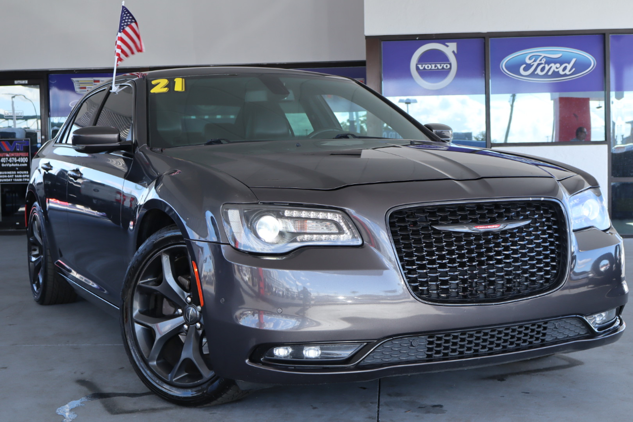 Chrysler 300 300S RWD 2021