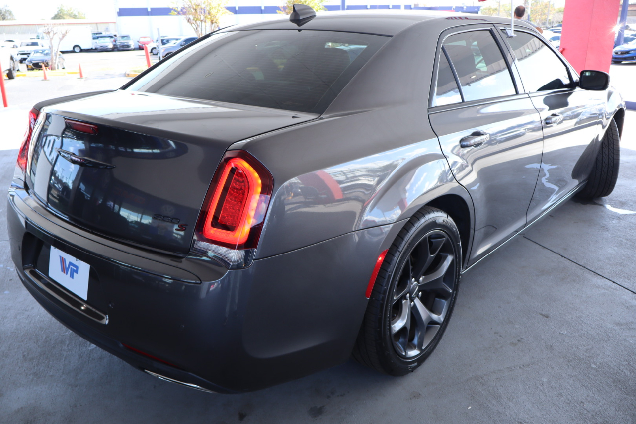Chrysler 300 300S RWD 2021