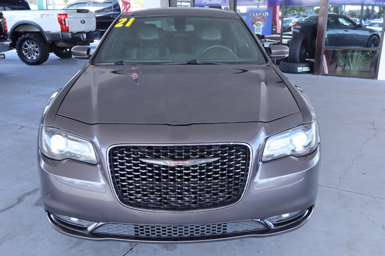 Chrysler 300 300S RWD 2021