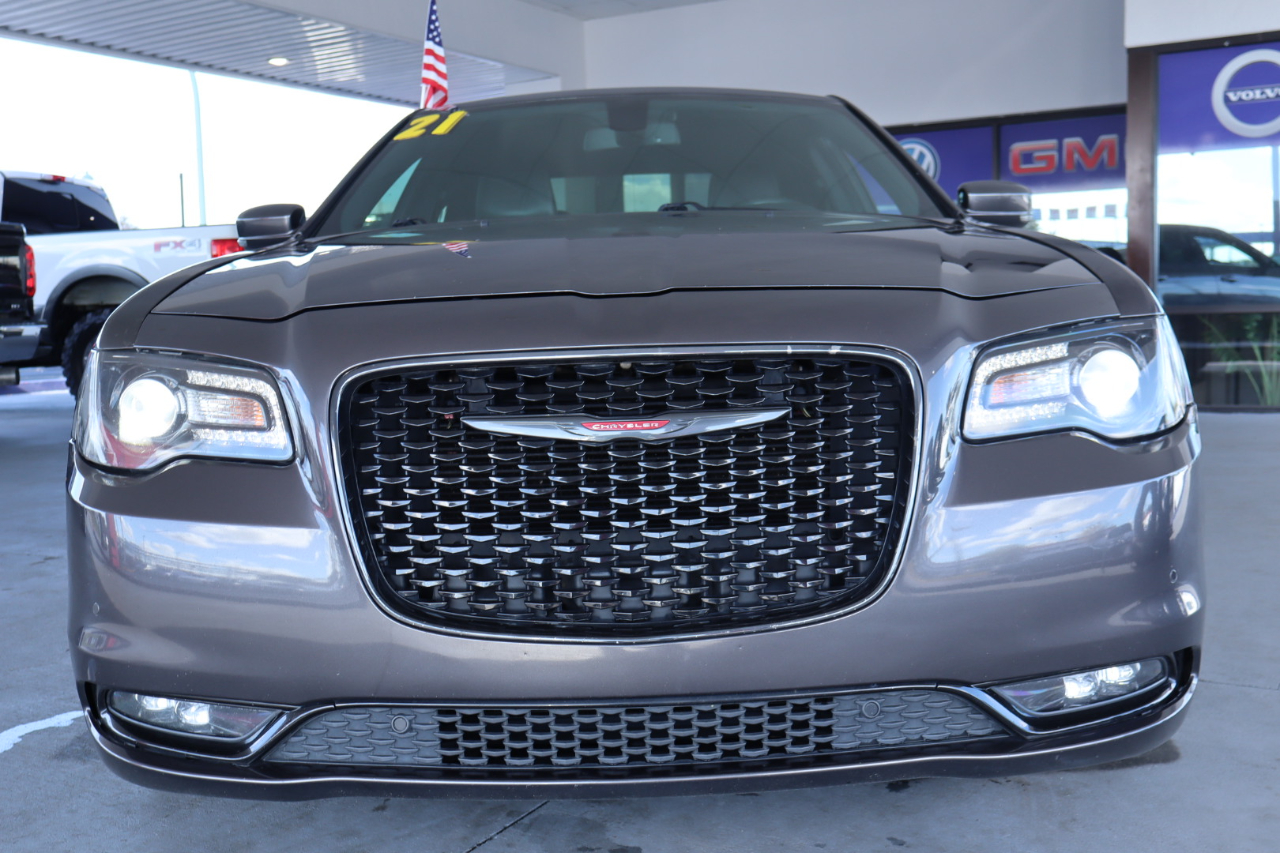 Chrysler 300 300S RWD 2021