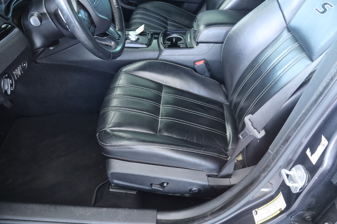 Chrysler 300 300S RWD 2021