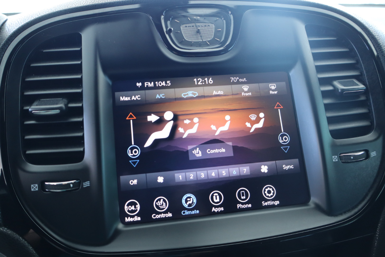 Chrysler 300 300S RWD 2021