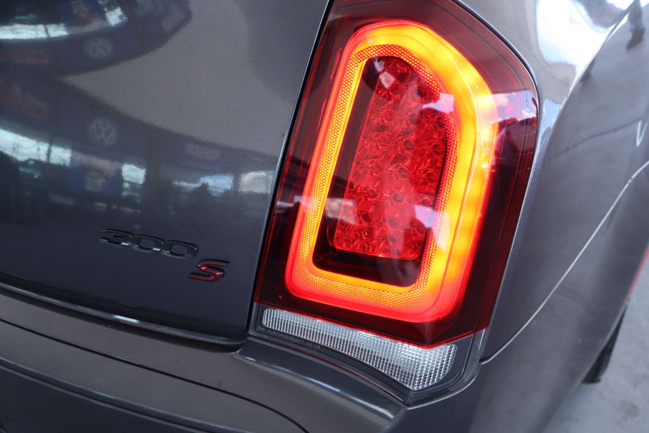 Chrysler 300 300S RWD 2021