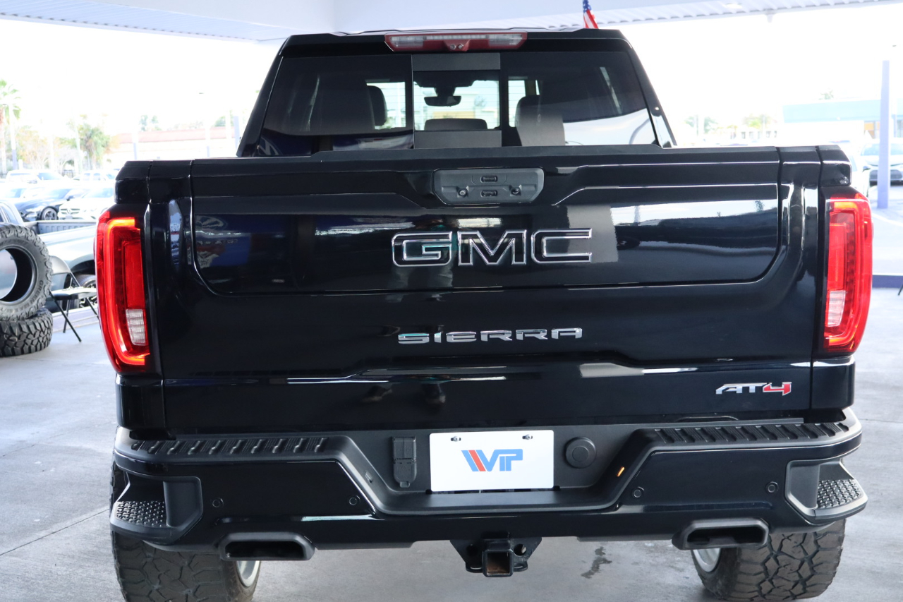 GMC Sierra 1500 4WD Crew Cab 147" AT4 2021