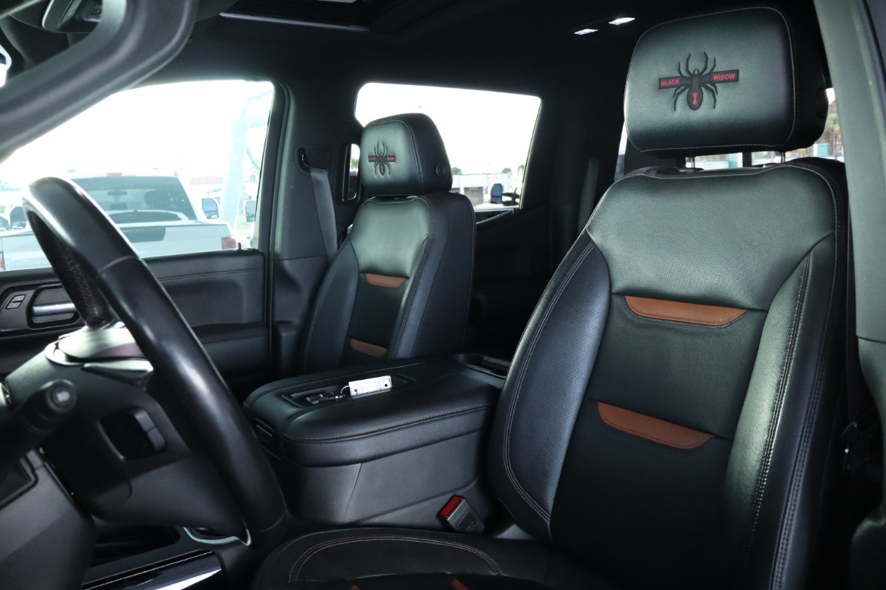 GMC Sierra 1500 4WD Crew Cab 147" AT4 2021