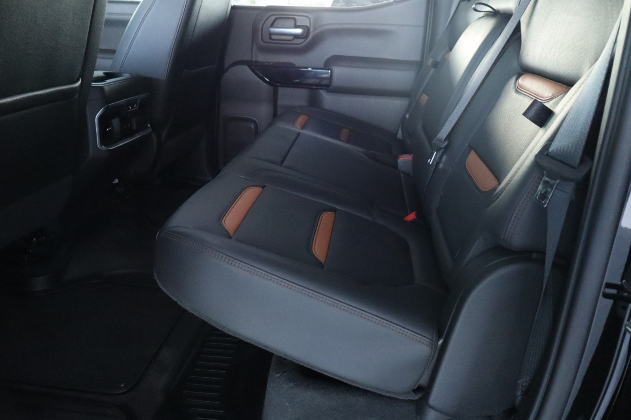 GMC Sierra 1500 4WD Crew Cab 147" AT4 2021