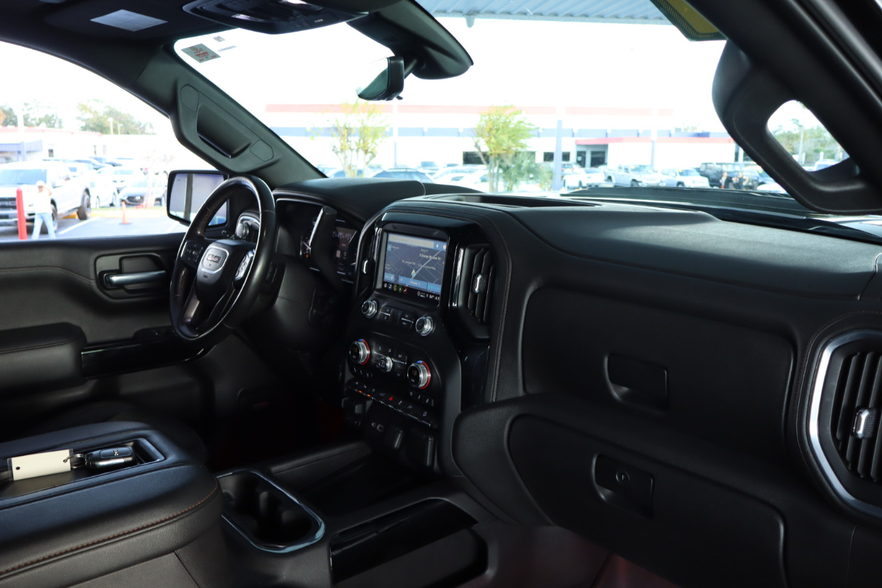 GMC Sierra 1500 4WD Crew Cab 147" AT4 2021