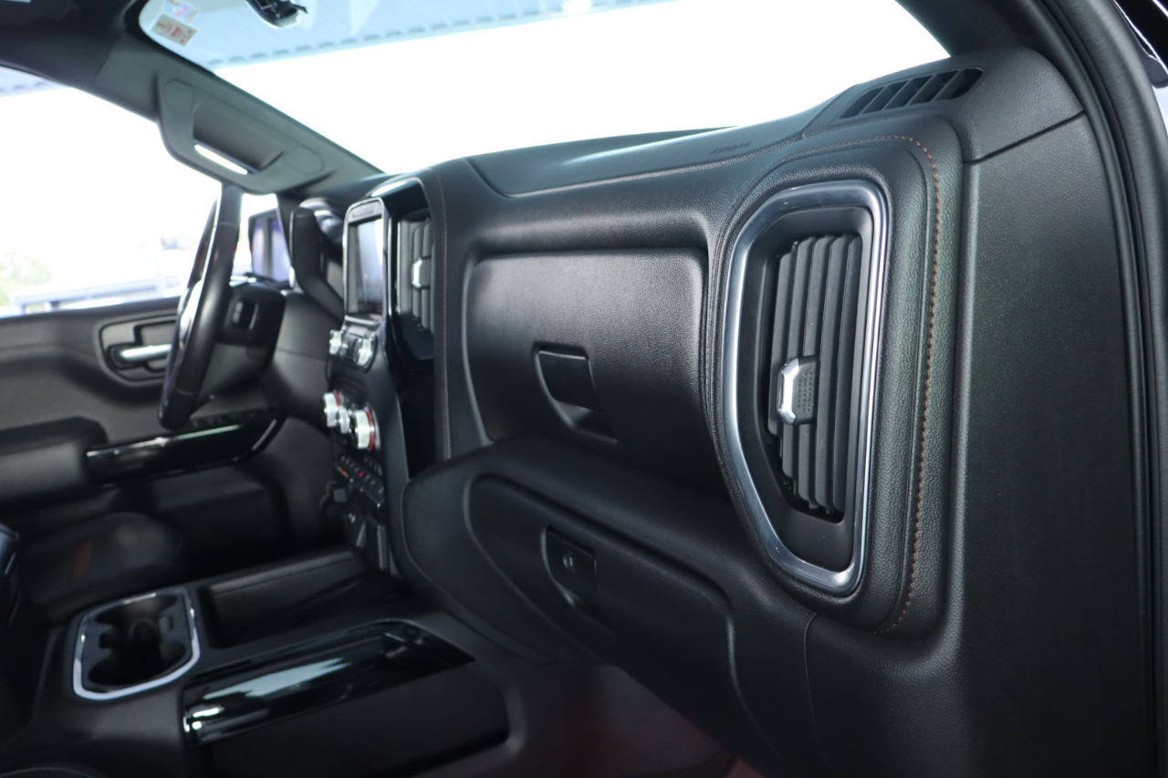 GMC Sierra 1500 4WD Crew Cab 147" AT4 2021