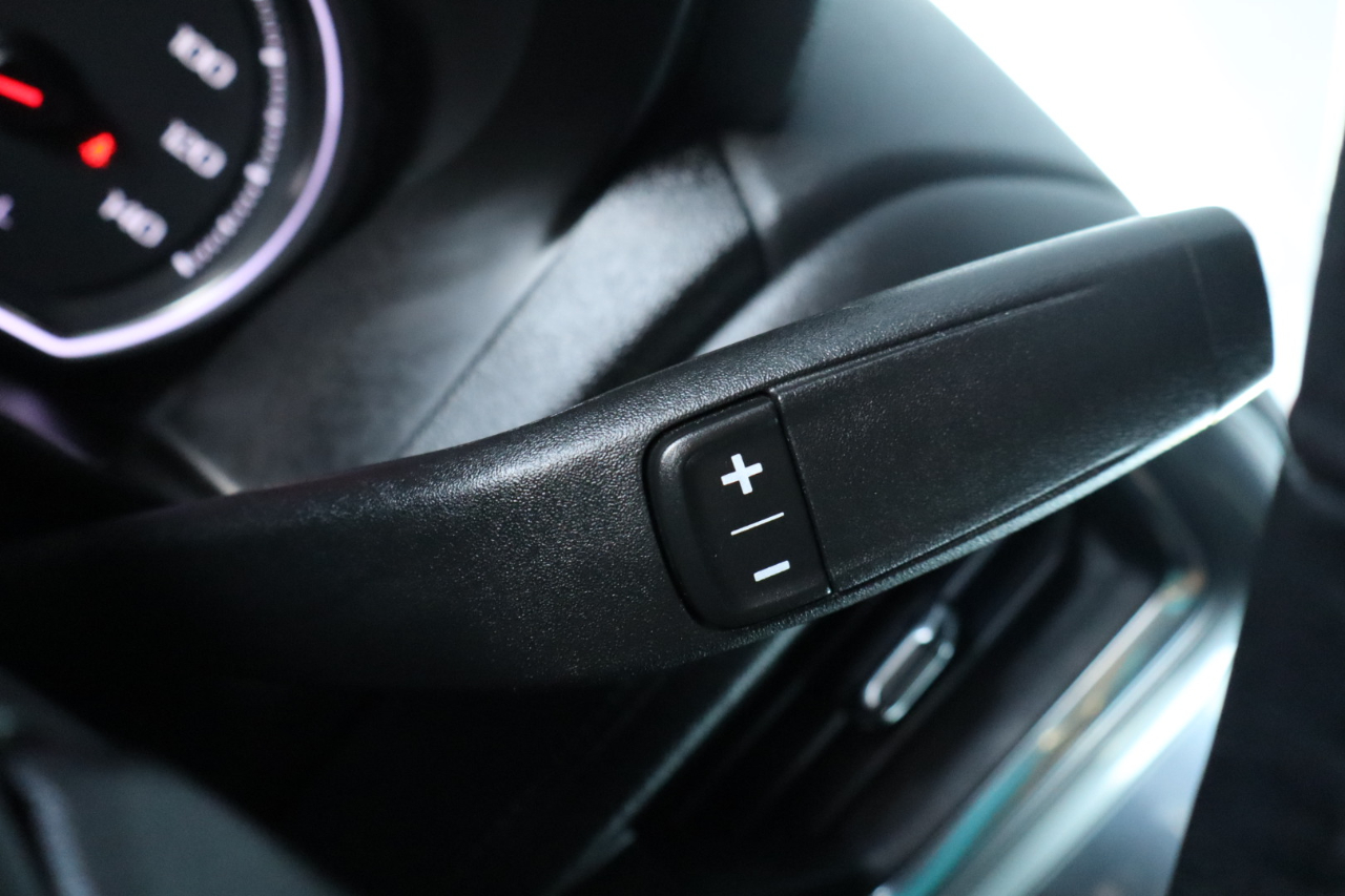 Chevrolet Silverado 1500 2WD Crew Cab 147" LT 2020