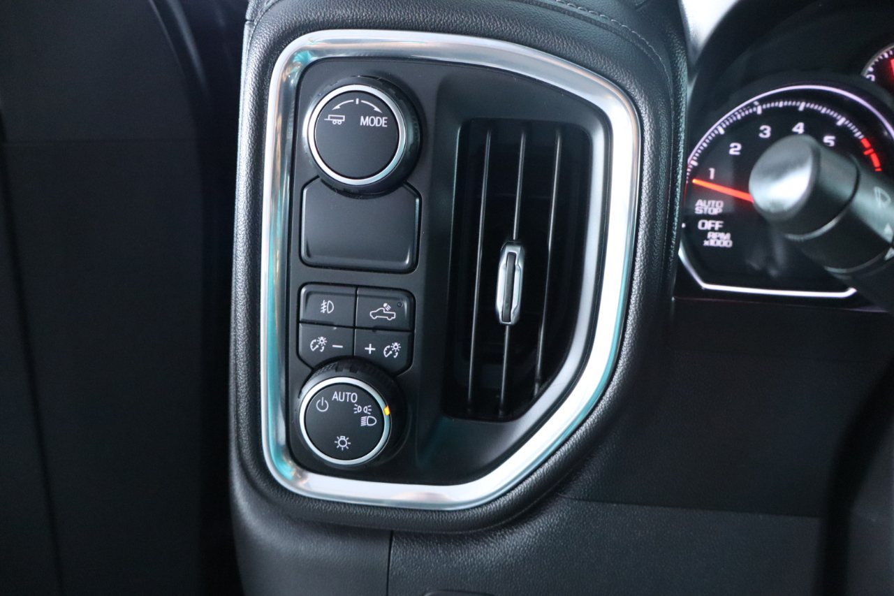 Chevrolet Silverado 1500 2WD Crew Cab 147" LT 2020