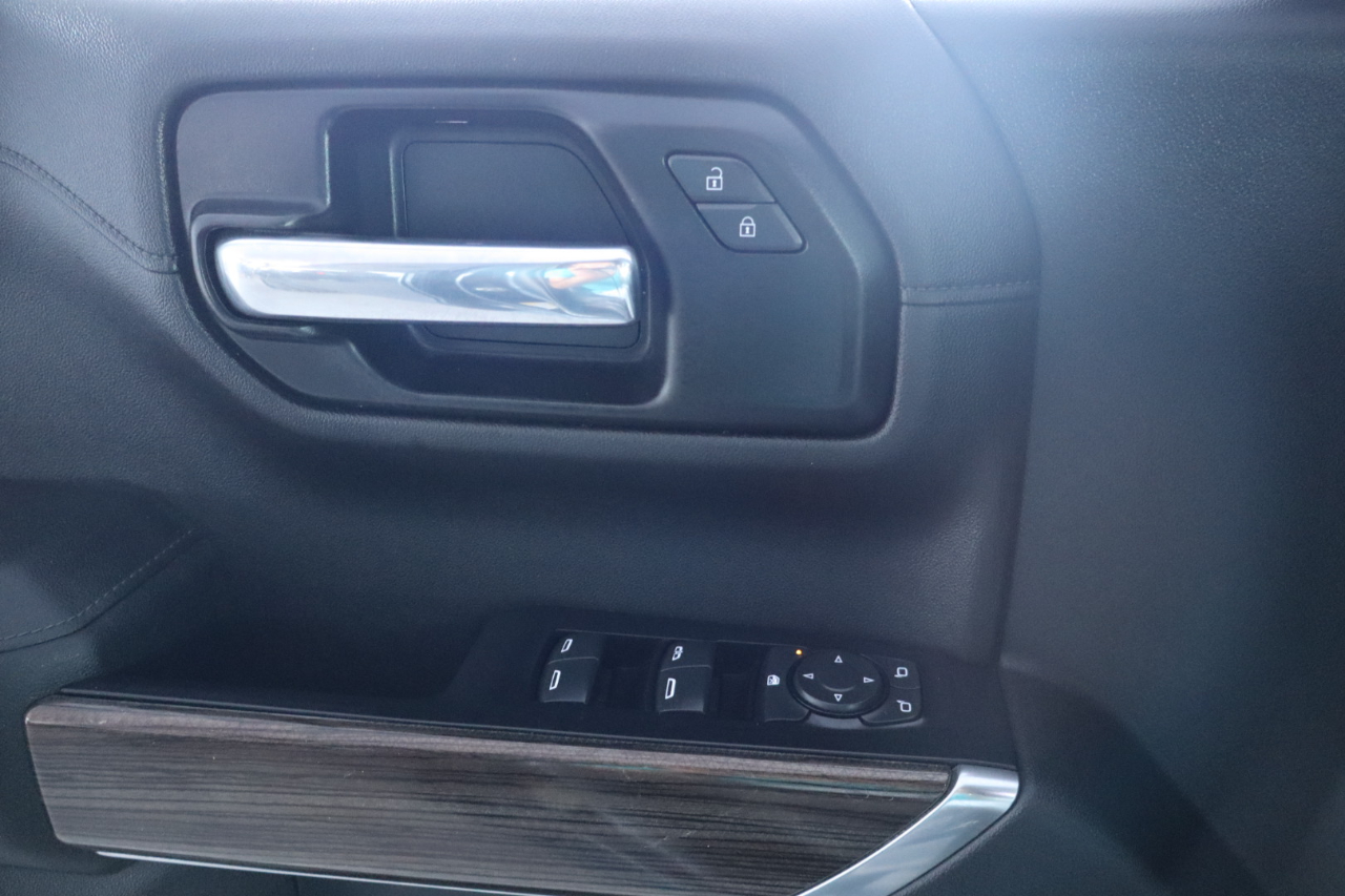 Chevrolet Silverado 1500 2WD Crew Cab 147" LT 2020