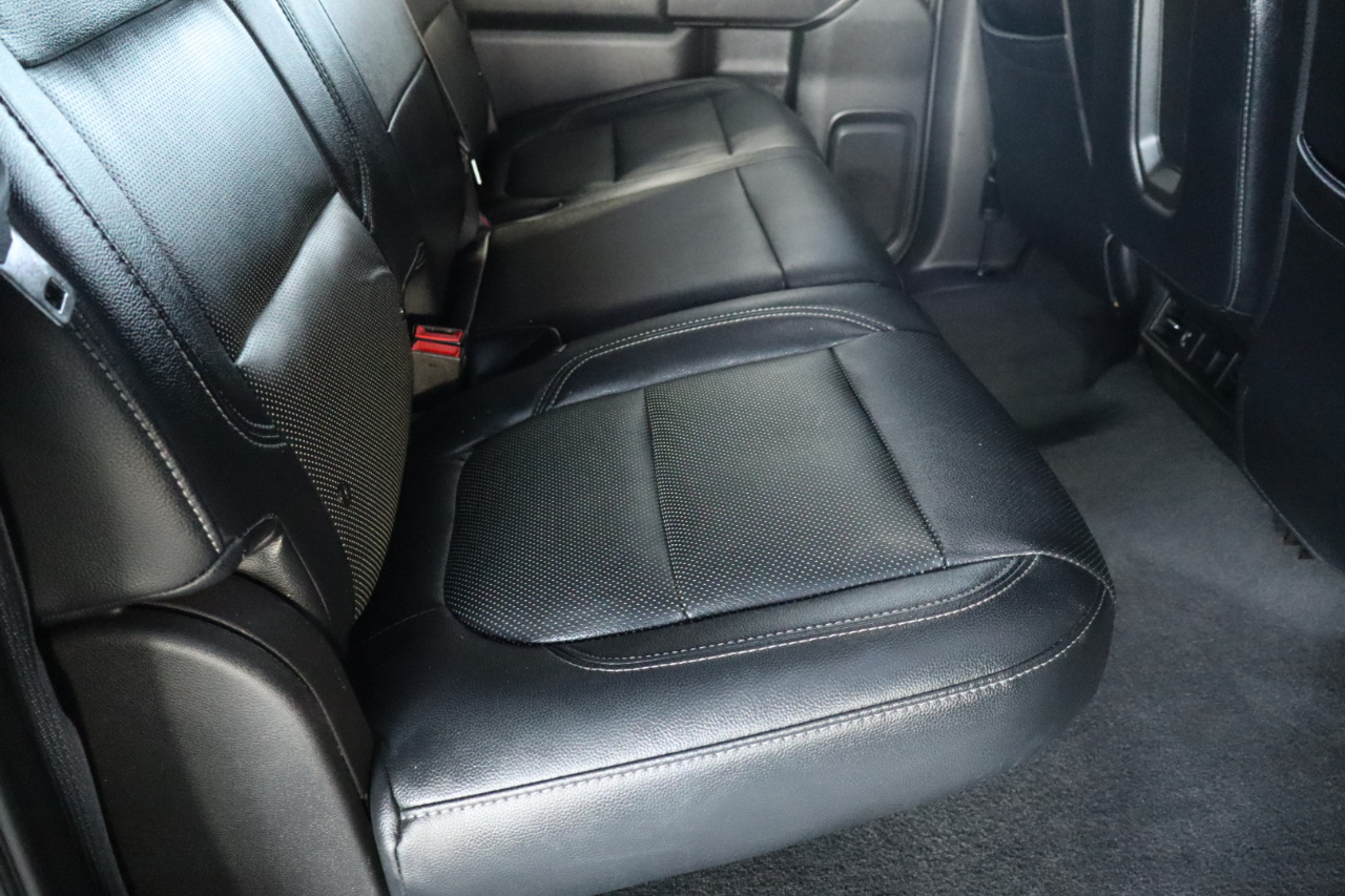 Chevrolet Silverado 1500 2WD Crew Cab 147" LT 2020