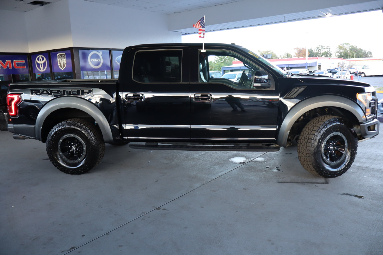 Ford F-150 Raptor 4WD SuperCrew 5.5' Box 2017