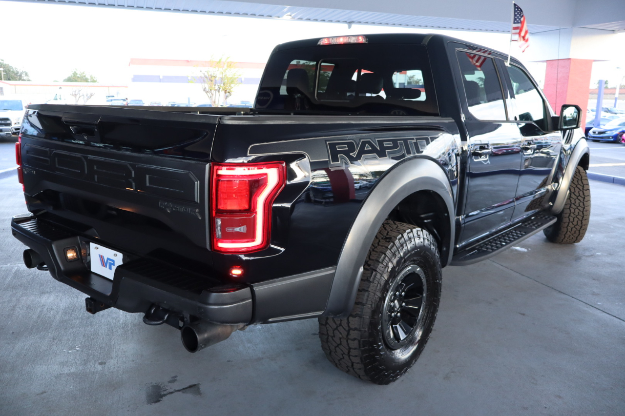 Ford F-150 Raptor 4WD SuperCrew 5.5' Box 2017