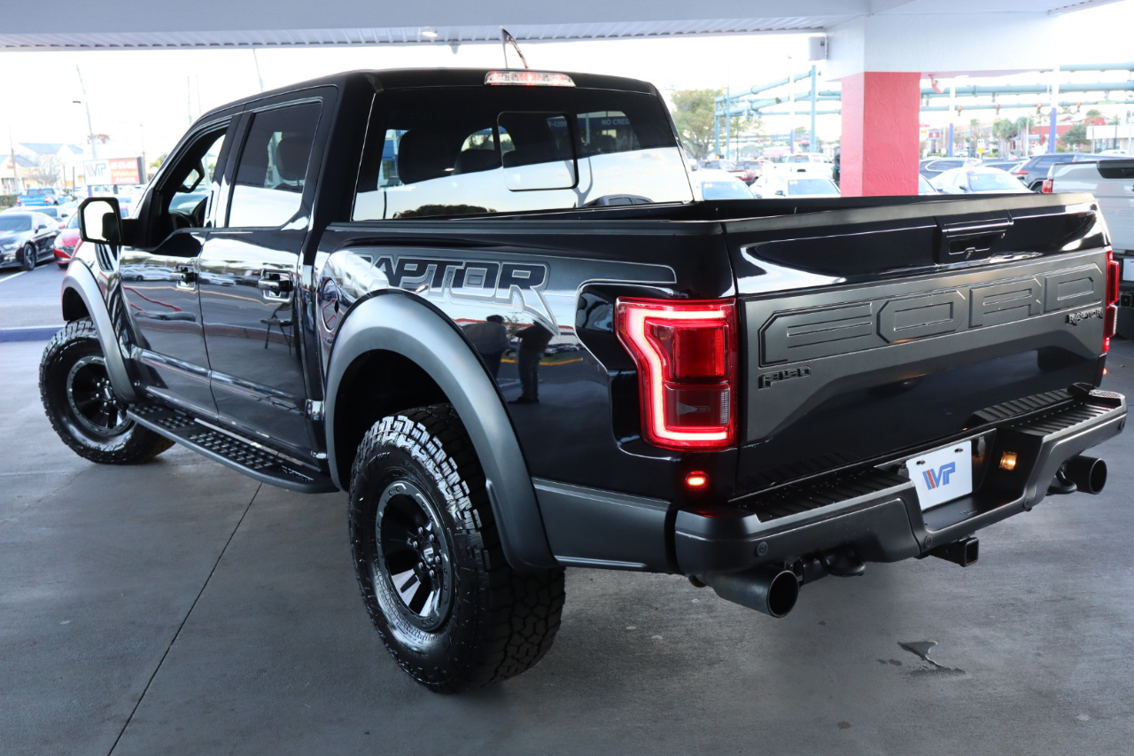 Ford F-150 Raptor 4WD SuperCrew 5.5' Box 2017