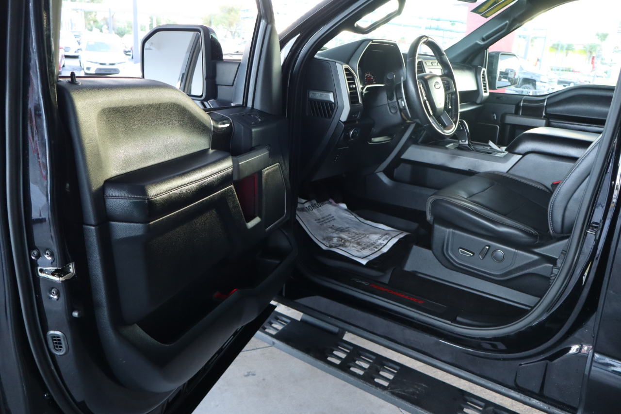 Ford F-150 Raptor 4WD SuperCrew 5.5' Box 2017