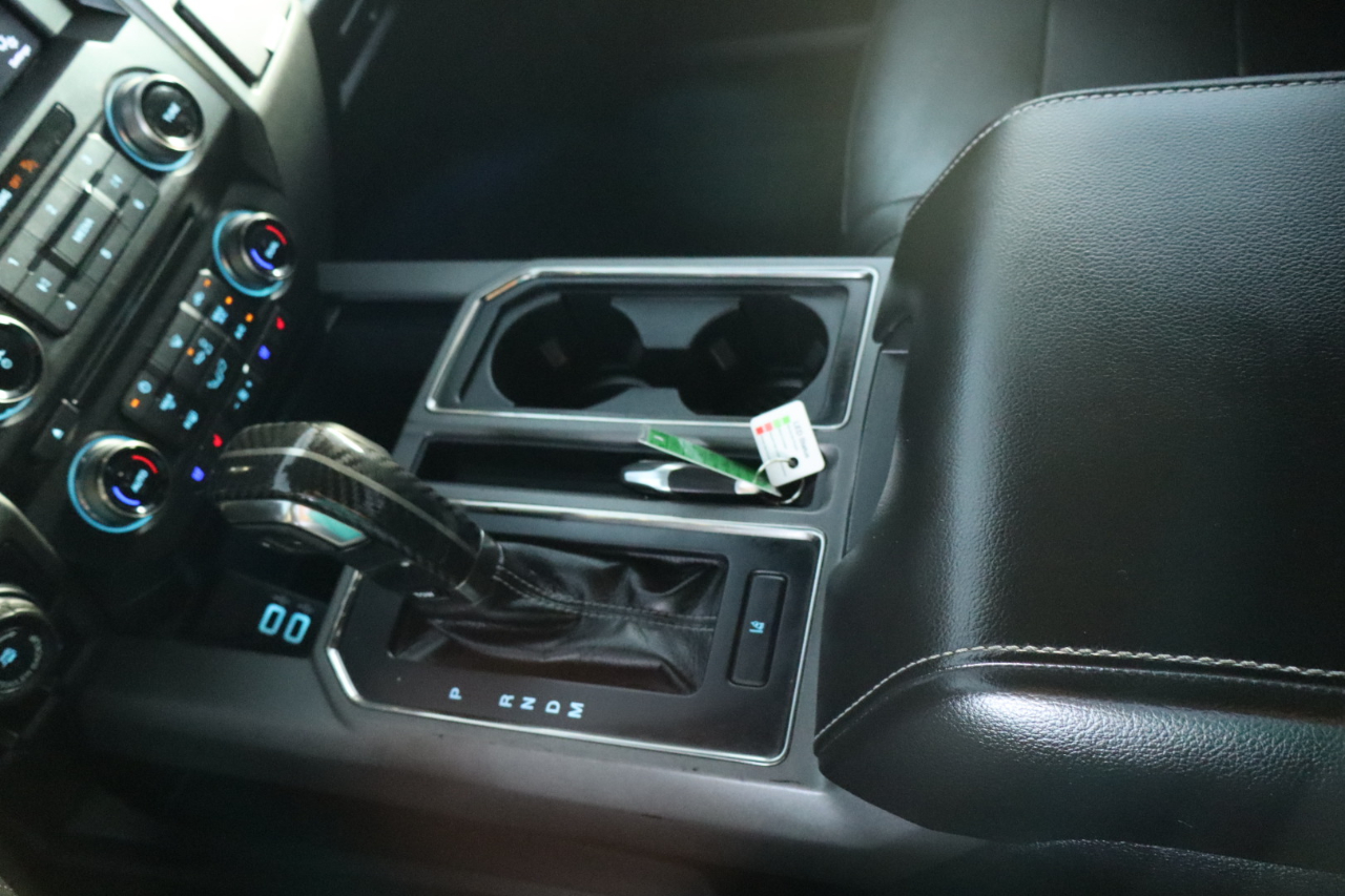 Ford F-150 Raptor 4WD SuperCrew 5.5' Box 2017