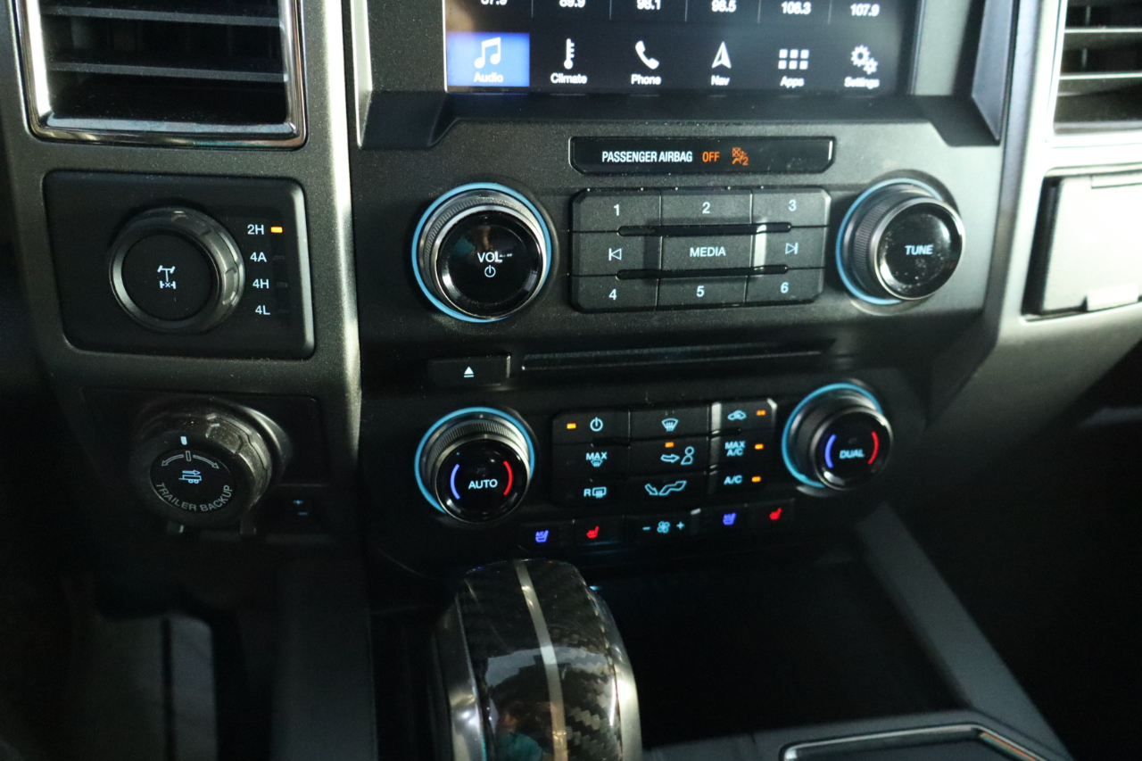 Ford F-150 Raptor 4WD SuperCrew 5.5' Box 2017