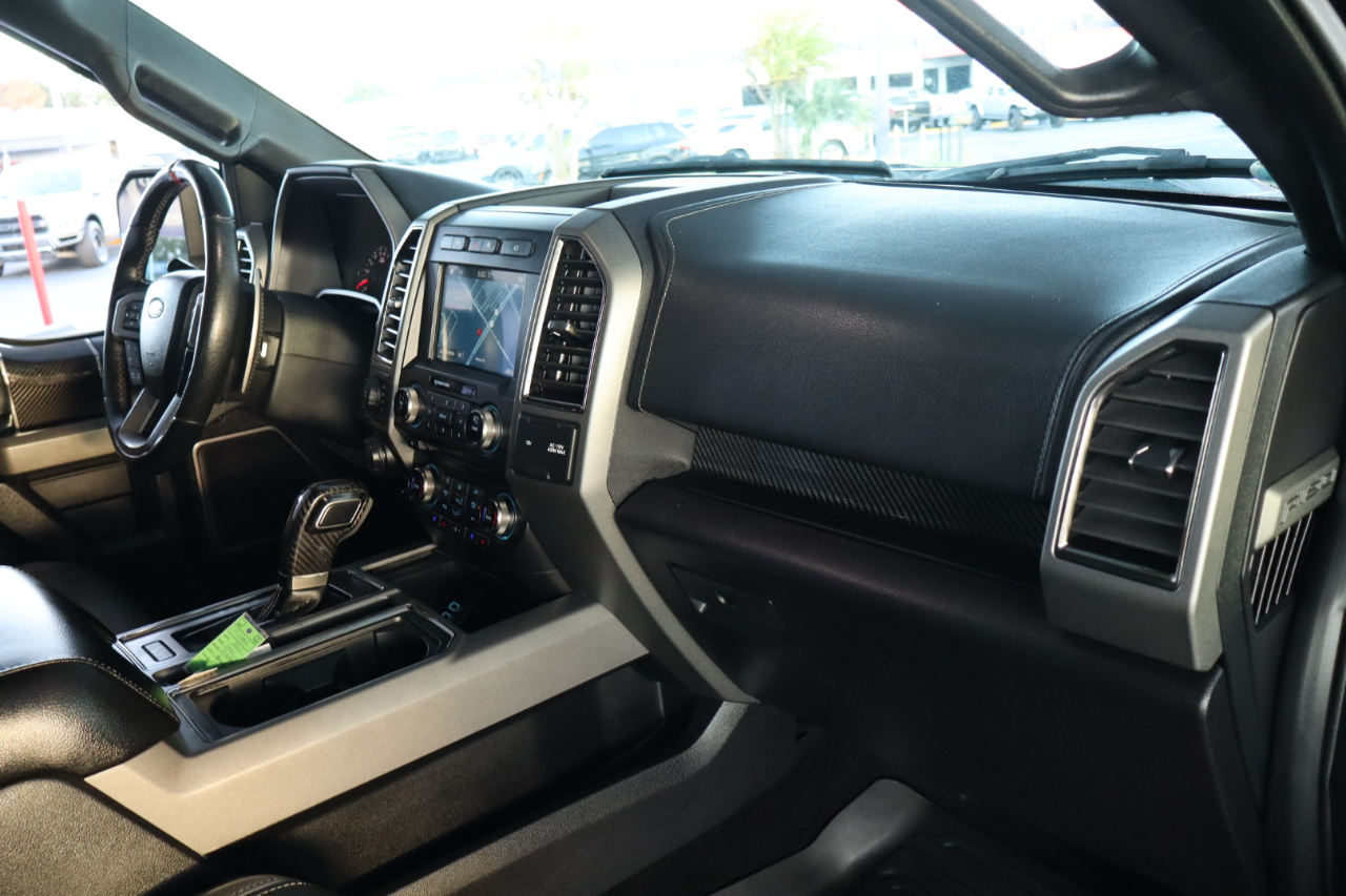 Ford F-150 Raptor 4WD SuperCrew 5.5' Box 2017