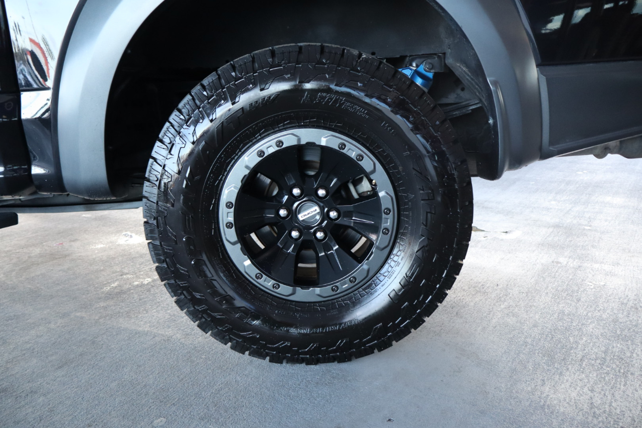 Ford F-150 Raptor 4WD SuperCrew 5.5' Box 2017