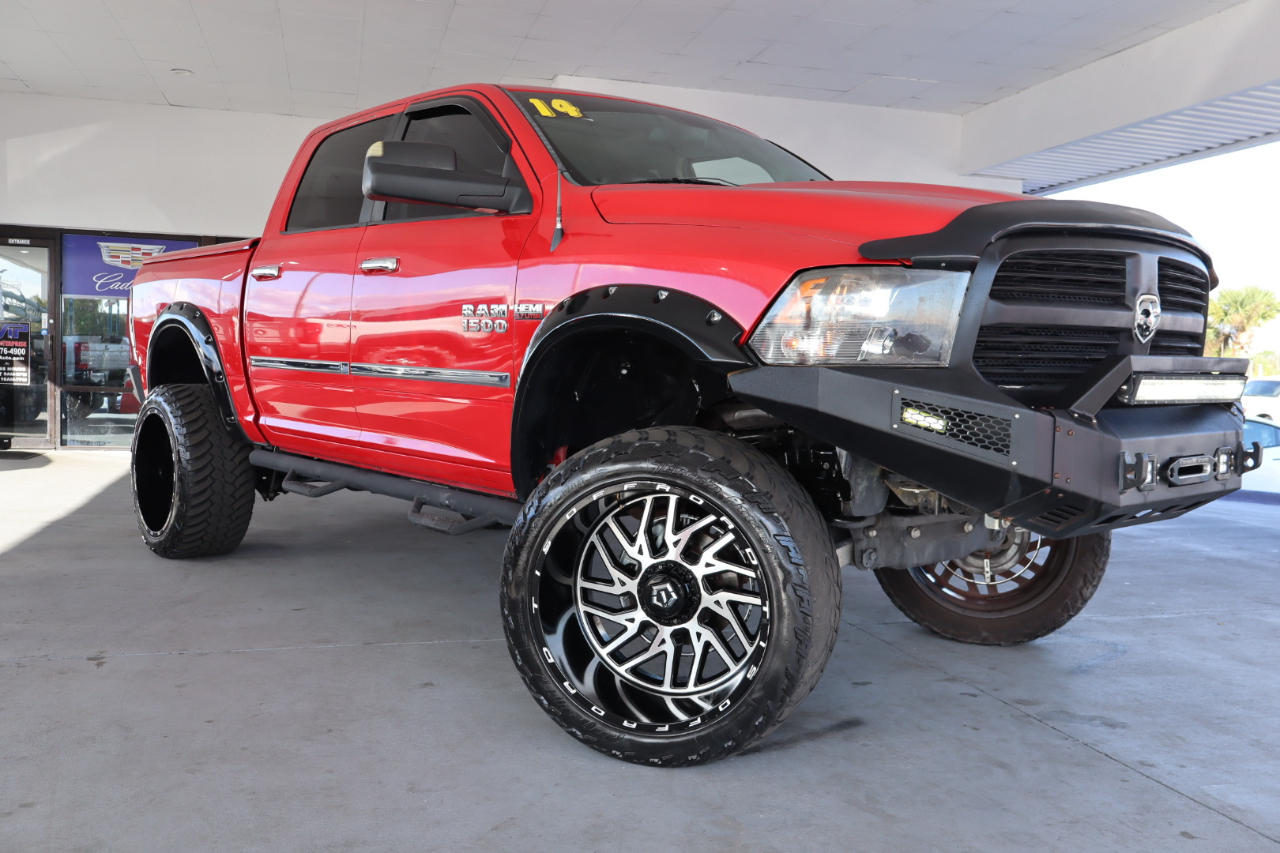 RAM 1500 2WD Crew Cab 140.5" Big Horn 2014