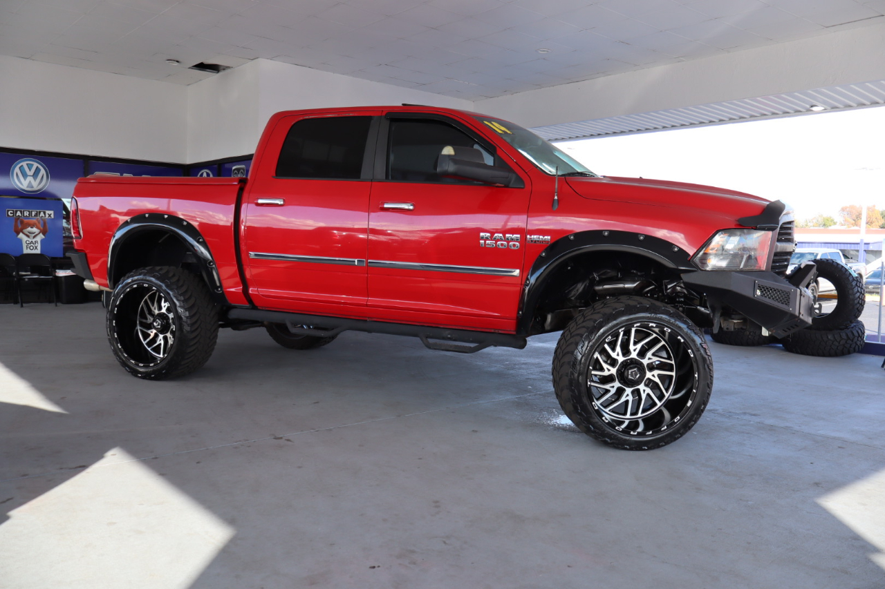 RAM 1500 2WD Crew Cab 140.5" Big Horn 2014