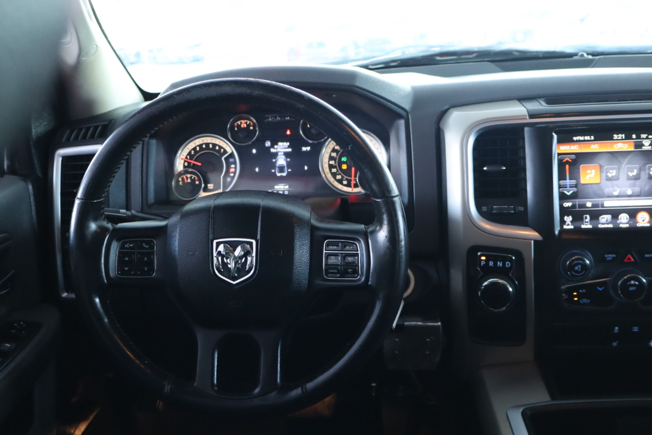 RAM 1500 2WD Crew Cab 140.5" Big Horn 2014