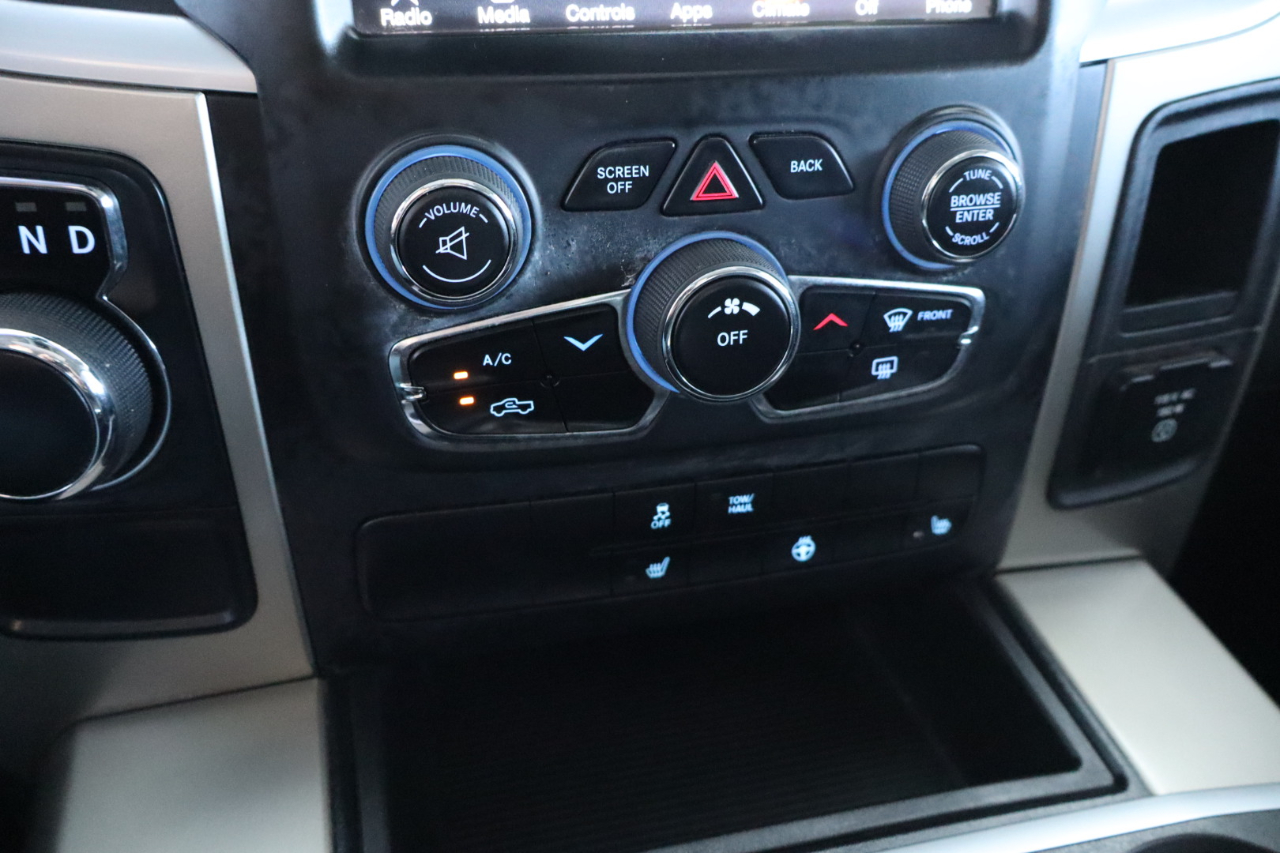 RAM 1500 2WD Crew Cab 140.5" Big Horn 2014