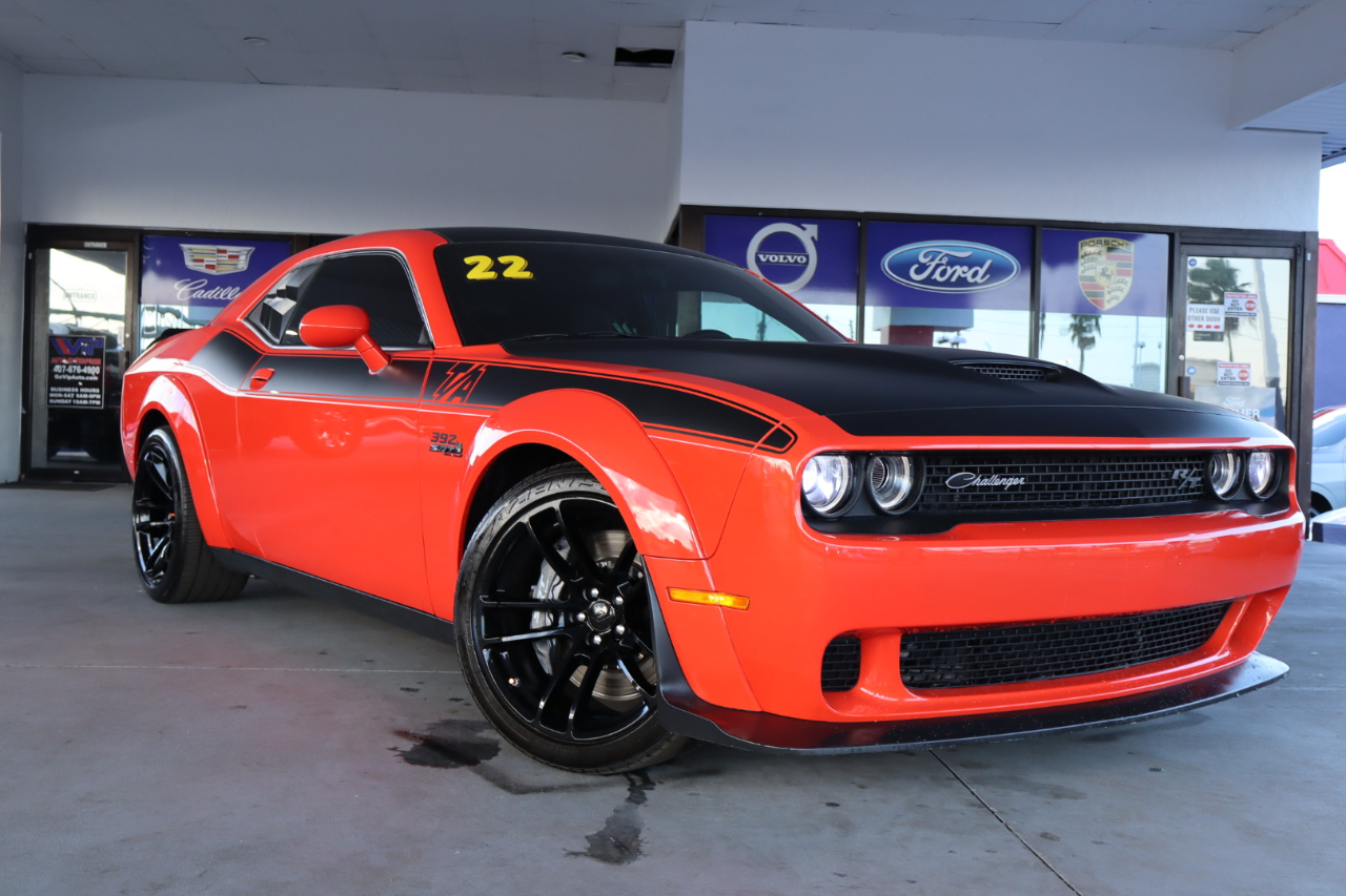Dodge Challenger R/T Scat Pack Widebody RWD 2022