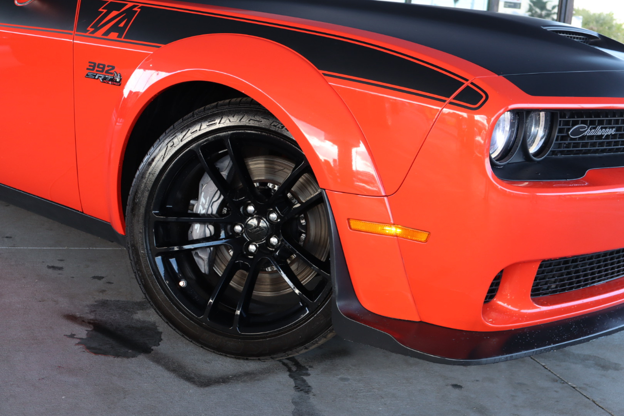 Dodge Challenger R/T Scat Pack Widebody RWD 2022