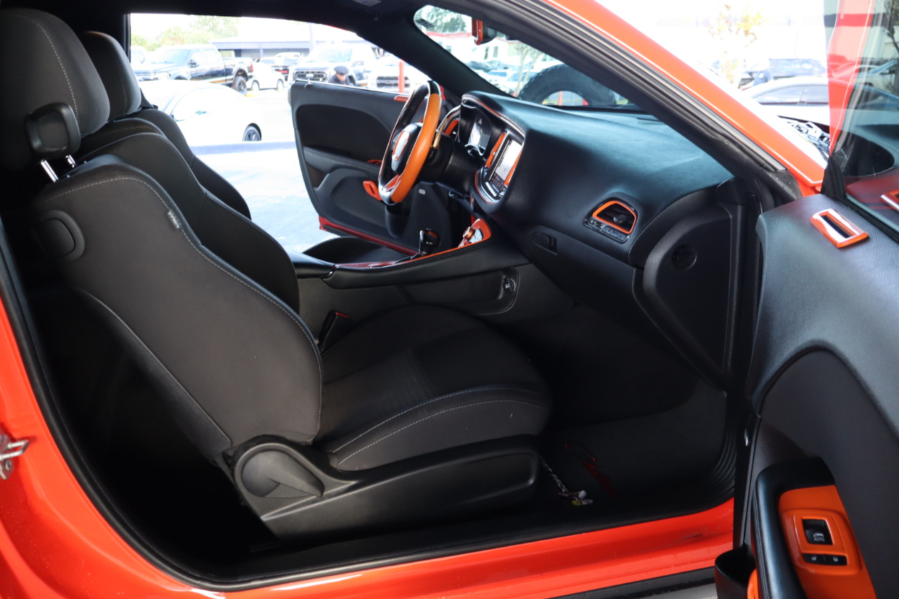 Dodge Challenger R/T Scat Pack Widebody RWD 2022