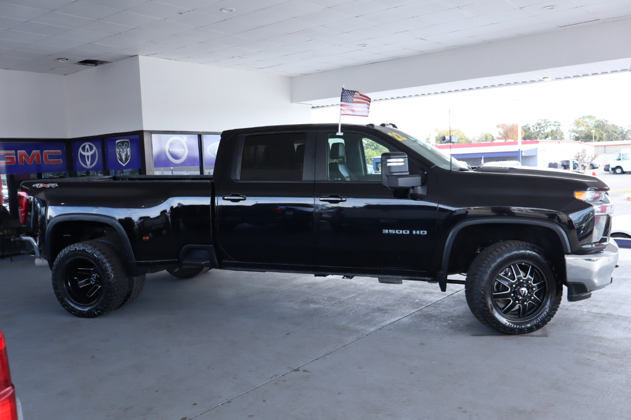 Chevrolet Silverado 3500HD 4WD Crew Cab 172" LT 2022