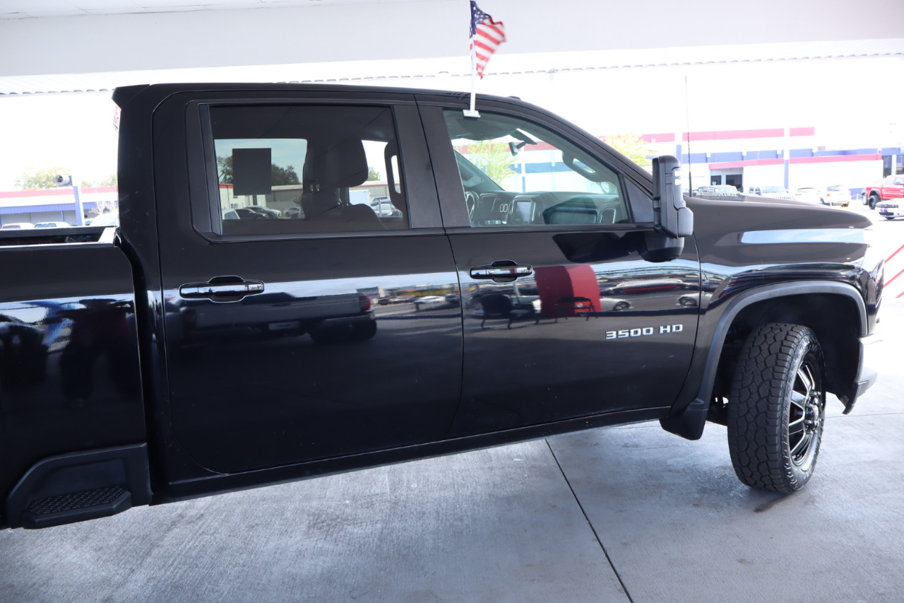 Chevrolet Silverado 3500HD 4WD Crew Cab 172" LT 2022