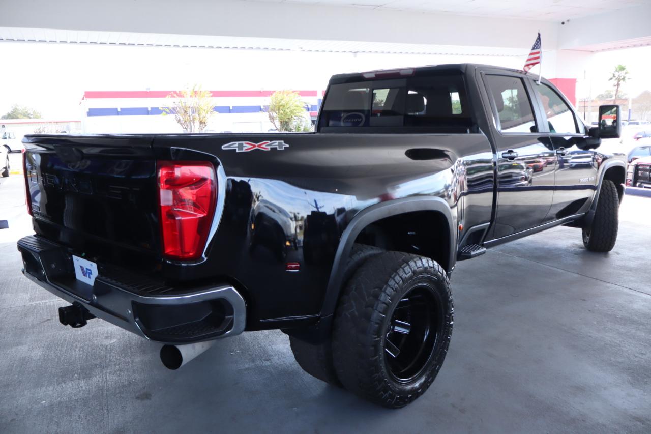 Chevrolet Silverado 3500HD 4WD Crew Cab 172" LT 2022