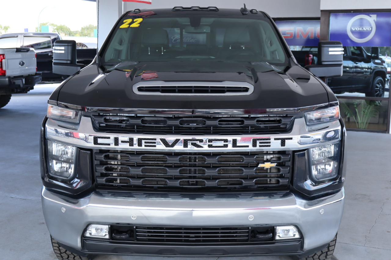 Chevrolet Silverado 3500HD 4WD Crew Cab 172" LT 2022