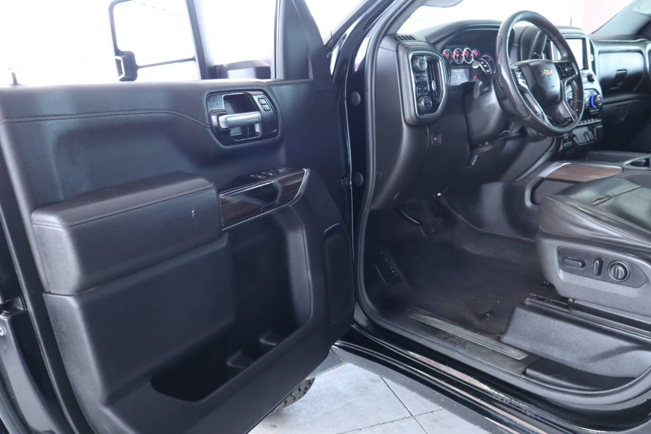 Chevrolet Silverado 3500HD 4WD Crew Cab 172" LT 2022