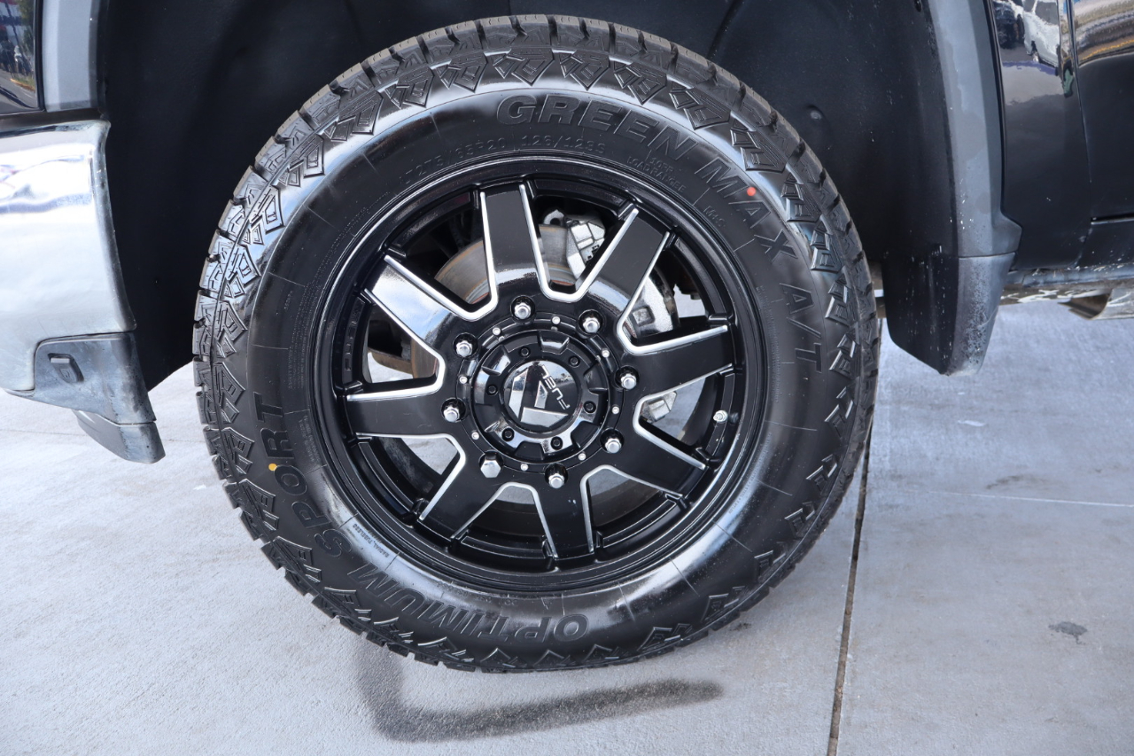 Chevrolet Silverado 3500HD 4WD Crew Cab 172" LT 2022