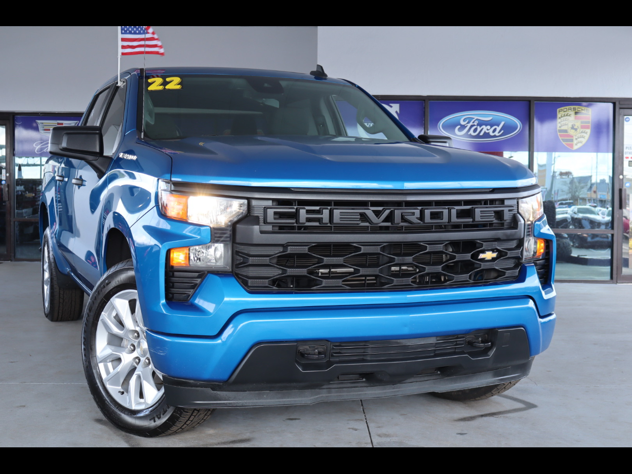 Chevrolet Silverado 1500 2WD Crew Cab 147" Custom 2022