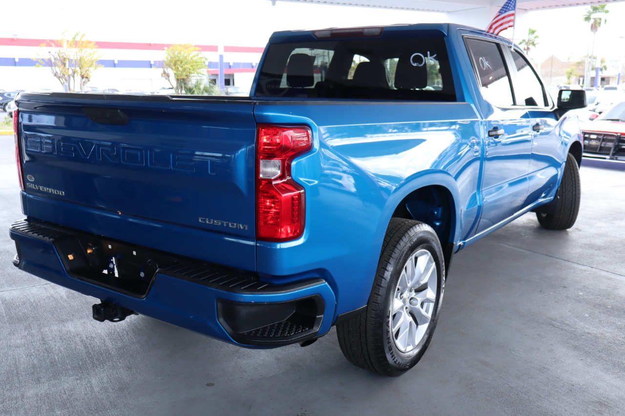 Chevrolet Silverado 1500 2WD Crew Cab 147" Custom 2022
