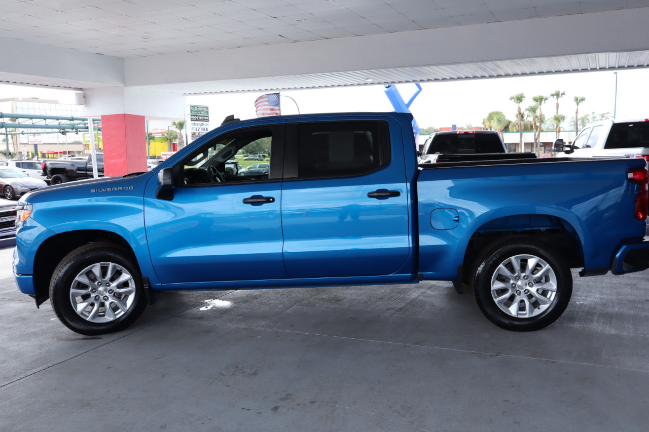Chevrolet Silverado 1500 2WD Crew Cab 147" Custom 2022